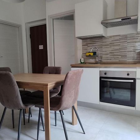 Casa Stefania Apartment โกลเลญโญ ภายนอก รูปภาพ