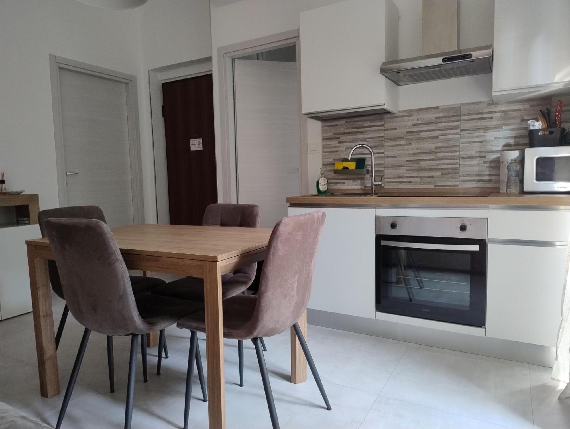Casa Stefania Apartment โกลเลญโญ ภายนอก รูปภาพ